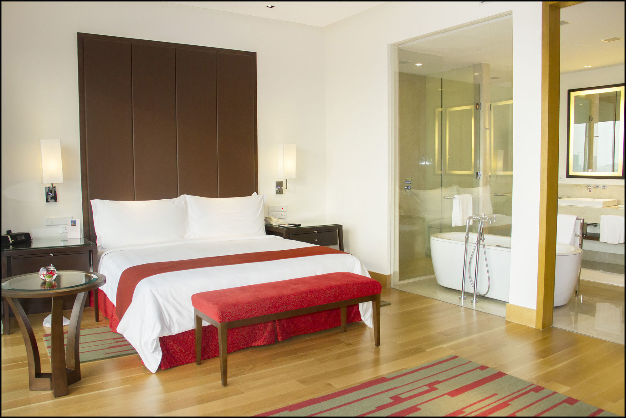 Trident Hyderabad Hotell Rum bild A room at the Park